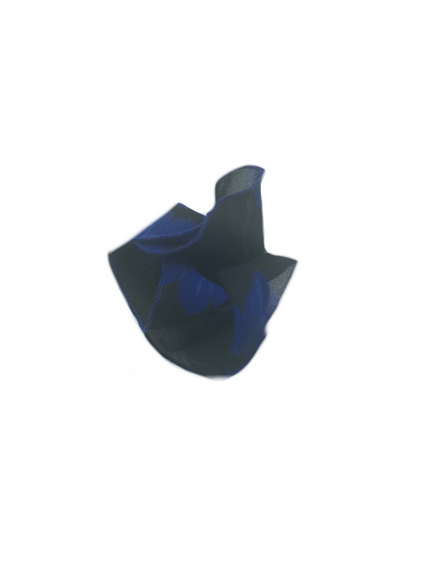Black & Blue Flower